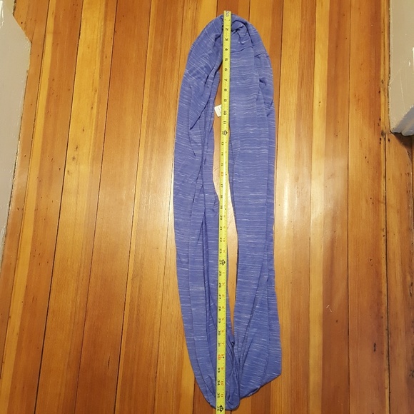 NWT Purple infinity scarf - Picture 5 of 5